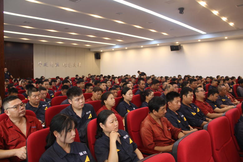 公司召開(kāi)2020年 上半年總結(jié)暨安全隱患大排查、整改大會(huì)6.jpg